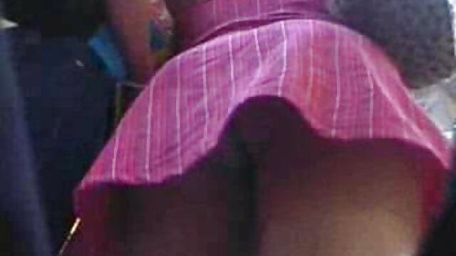 Pria menjilat anus xxx bokep artis indo Perempuan duduk di penis kekasih.